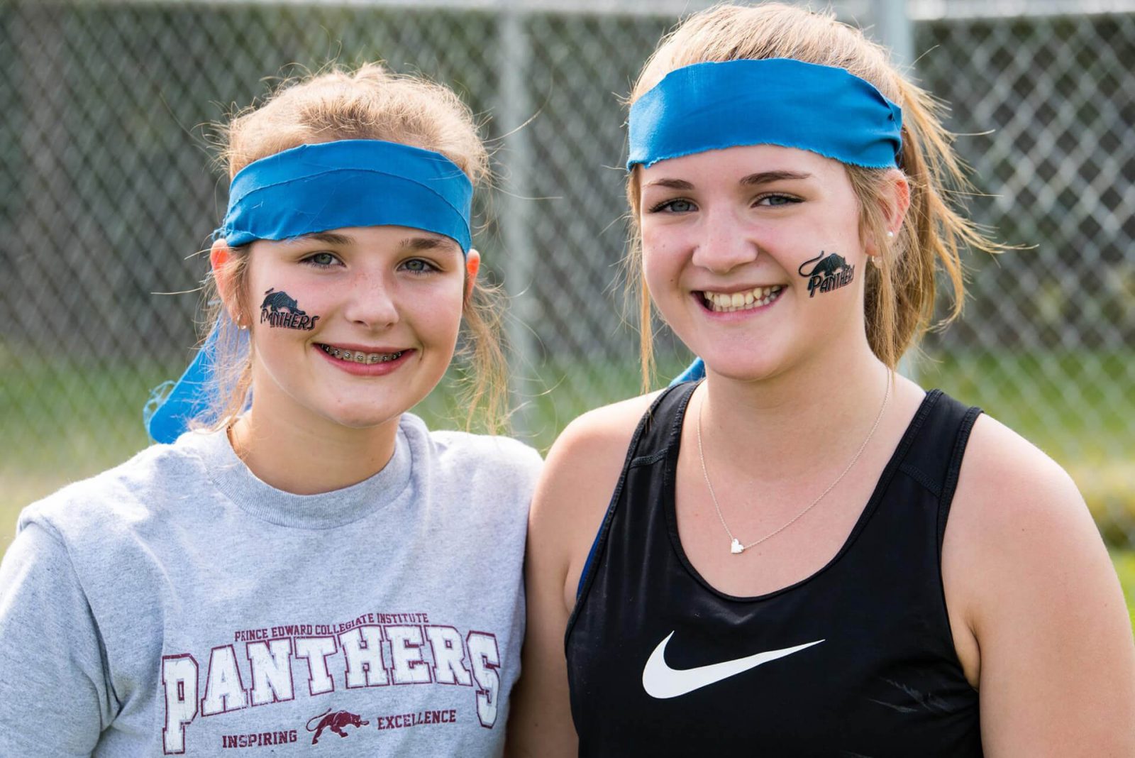 programa colegio publico familia canada hastings two girls panthers team