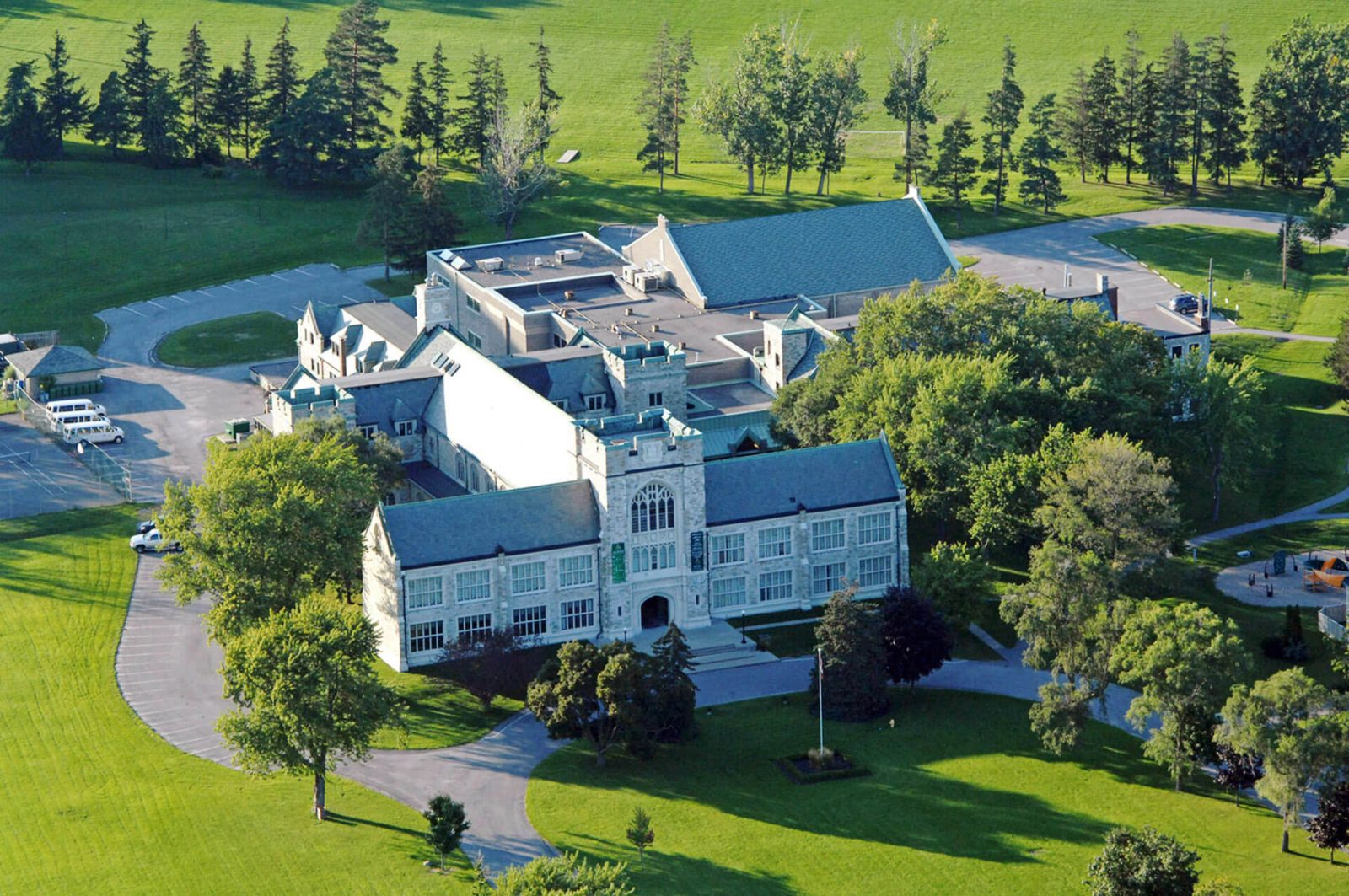 programa internado canada Albert College Campus