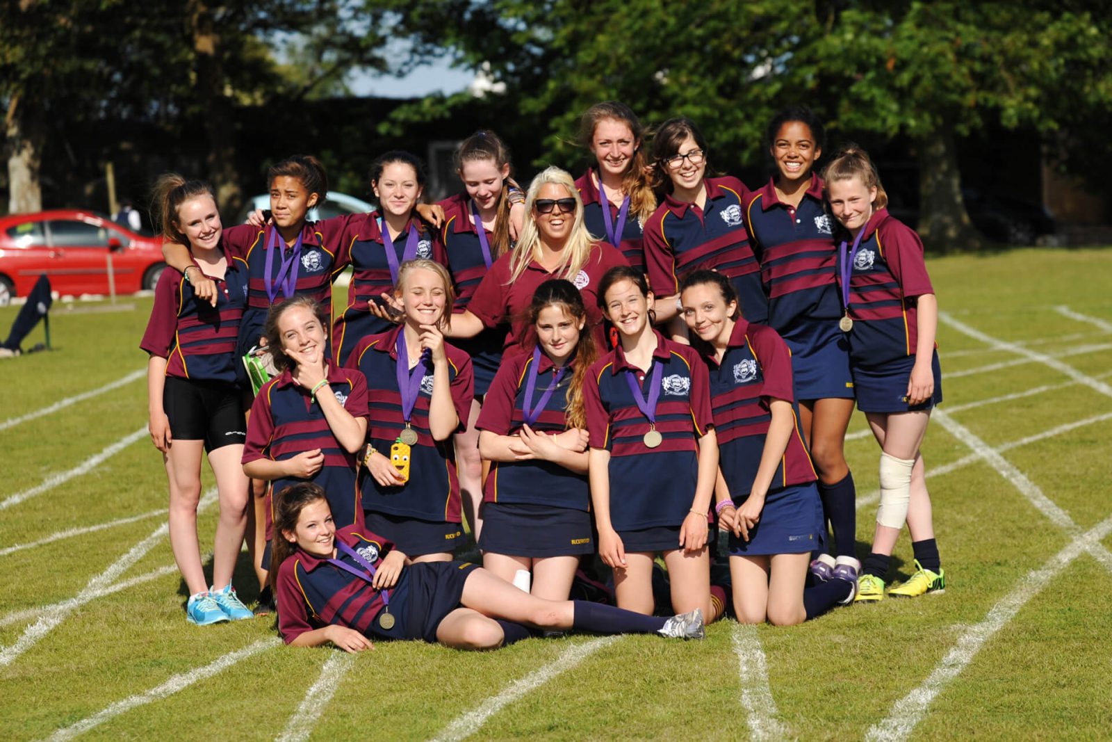 programa internado reino unido deportes femenino Buckswood girls games