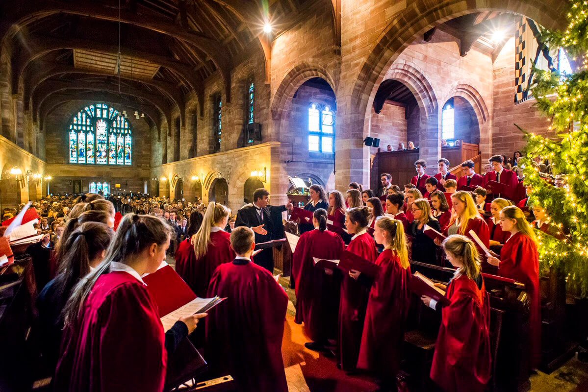 programa internado reino unido estilo de vida amistades Sedbergh christmas carol service